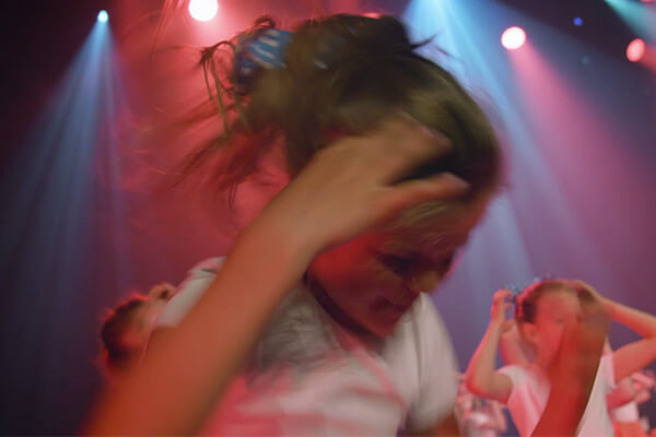 scala-choir-show-trailer-diest